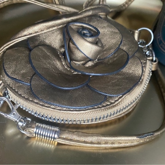 Small Camelia flower vintage purse - Picture 5 of 9